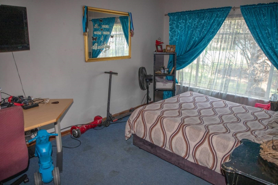 4 Bedroom Property for Sale in Heilbron Free State